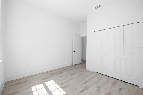 House in Ocala, Florida 4 bedrooms, 186.55 sq.m. № 2151894 - photo 25