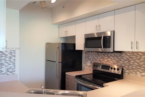 Townhouse in Sunrise, Florida 3 bedrooms, 112.6 sq.m. № 2007528 - photo 8