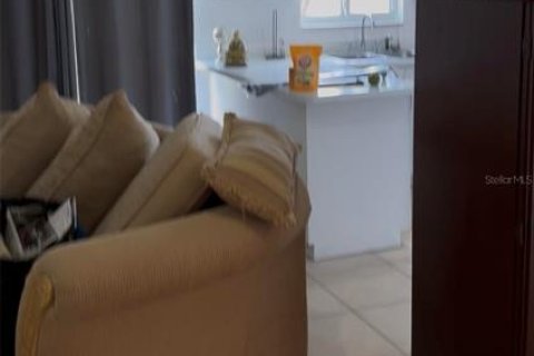 Apartamento en alquiler en Kissimmee, Florida, 3 dormitorios, 120.77 m2 № 1903437 - foto 2