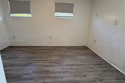 Appartement à louer à Miami Beach, Floride: 3 chambres, 105.91 m2 № 1892242 - photo 12