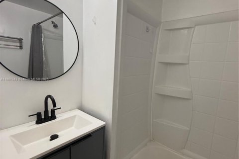 Appartement à louer à Miami Beach, Floride: 3 chambres, 105.91 m2 № 1892242 - photo 14