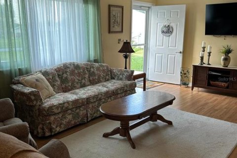 House in Summerfield, Florida 2 bedrooms, 120.4 sq.m. № 1903895 - photo 5