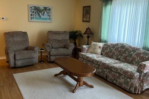 House in Summerfield, Florida 2 bedrooms, 120.4 sq.m. № 1903895 - photo 8
