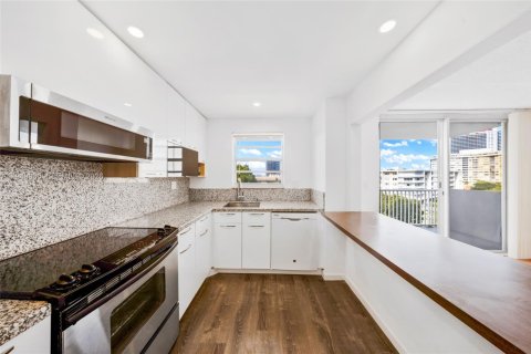 Снять в аренду кондоминиум в Халландейл-Бич, Флорида 1 спальня, 85.47м2, № 2005726 - фото 7