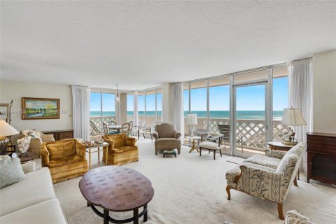 Copropriété à vendre à Boca Raton, Floride: 3 chambres, 186.36 m2 № 2065196 - photo 16