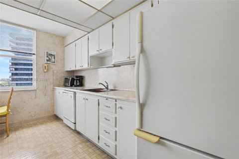 Copropriété à vendre à Boca Raton, Floride: 3 chambres, 186.36 m2 № 2065196 - photo 6
