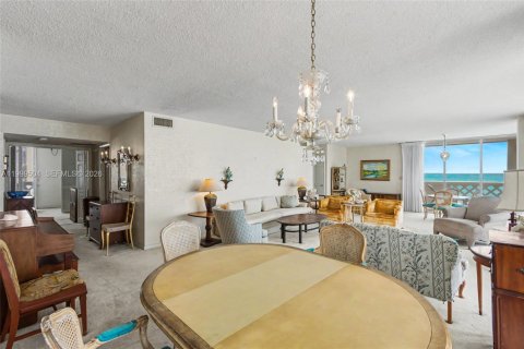 Copropriété à vendre à Boca Raton, Floride: 3 chambres, 186.36 m2 № 2065196 - photo 12