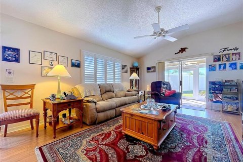 Villa ou maison à vendre à The Villages, Floride: 2 chambres, 111.11 m2 № 2408547 - photo 12