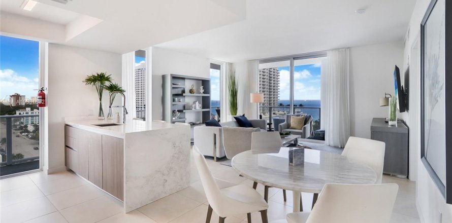 Квартира в GALE RESIDENCES в Форт-Лодердейл, Флорида 2 спальни, 120м2 № 147056