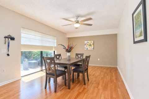 Touwnhouse à louer à West Palm Beach, Floride: 2 chambres, 114.83 m2 № 2398010 - photo 3