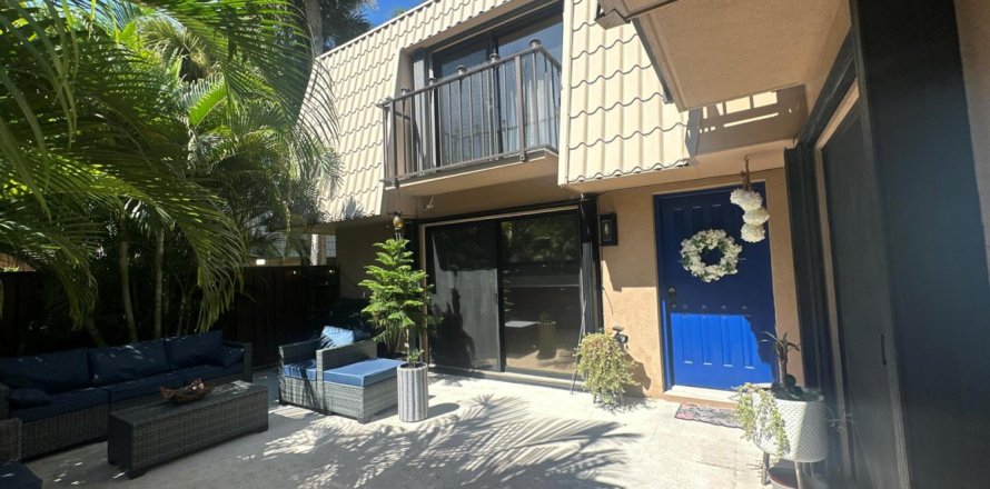 Touwnhouse à West Palm Beach, Floride 2 chambres, 114.83 m2 № 2398010