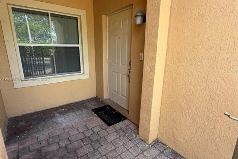 Adosado en alquiler en Dania Beach, Florida, 3 dormitorios, 128.39 m2 № 2075917 - foto 5