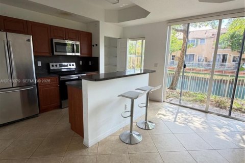 Adosado en alquiler en Dania Beach, Florida, 3 dormitorios, 128.39 m2 № 2075917 - foto 8