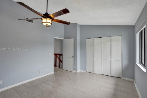 Снять в аренду таунхаус в Уэст-Палм-Бич, Флорида 3 спальни, 121.05м2, № 2024413 - фото 17