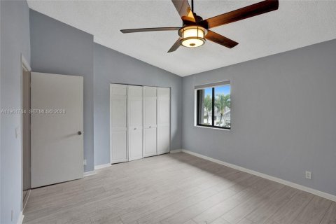 Снять в аренду таунхаус в Уэст-Палм-Бич, Флорида 3 спальни, 121.05м2, № 2024413 - фото 16