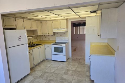 Condominio en venta en Saint Petersburg, Florida, 2 dormitorios, 96.15 m2 № 1572414 - foto 4