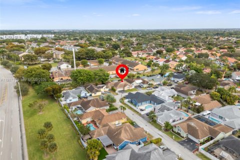 Купить виллу или дом в Майами, Флорида 4 спальни, 167.13м2, № 2061346 - фото 27