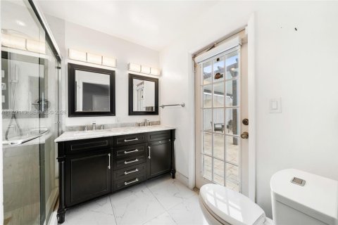 Купить виллу или дом в Майами, Флорида 4 спальни, 167.13м2, № 2061346 - фото 14