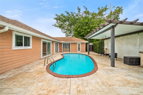 Купить виллу или дом в Майами, Флорида 4 спальни, 167.13м2, № 2061346 - фото 23