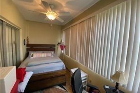 Copropriété à vendre à Plantation, Floride: 2 chambres, 115.38 m2 № 2178365 - photo 25