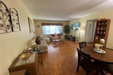 Copropriété à vendre à Plantation, Floride: 2 chambres, 115.38 m2 № 2178365 - photo 4