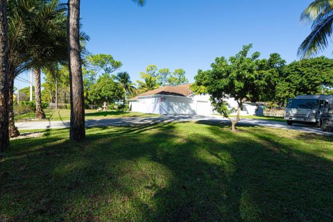 Купить виллу или дом в Лейк-Уорт, Флорида 11 комнат, 273.41м2, № 2084145 - фото 10