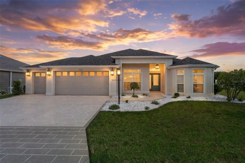 Villa ou maison à The Villages, Floride 3 chambres, 178.56 m2 № 2296901