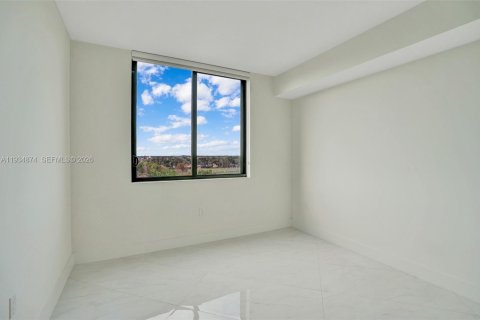 Condominio en alquiler en Coral Gables, Florida, 2 dormitorios, 102.29 m2 № 1998194 - foto 23