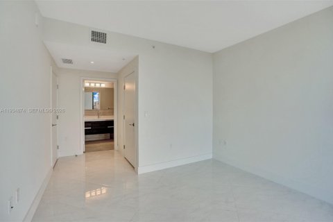Condominio en alquiler en Coral Gables, Florida, 2 dormitorios, 102.29 m2 № 1998194 - foto 29