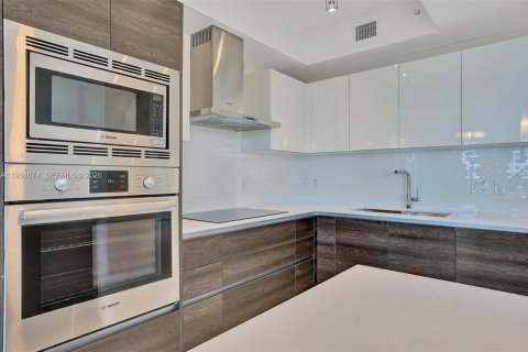 Condominio en alquiler en Coral Gables, Florida, 2 dormitorios, 102.29 m2 № 1998194 - foto 16