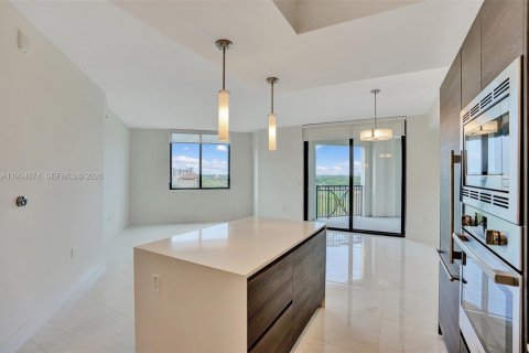 Condominio en alquiler en Coral Gables, Florida, 2 dormitorios, 102.29 m2 № 1998194 - foto 5