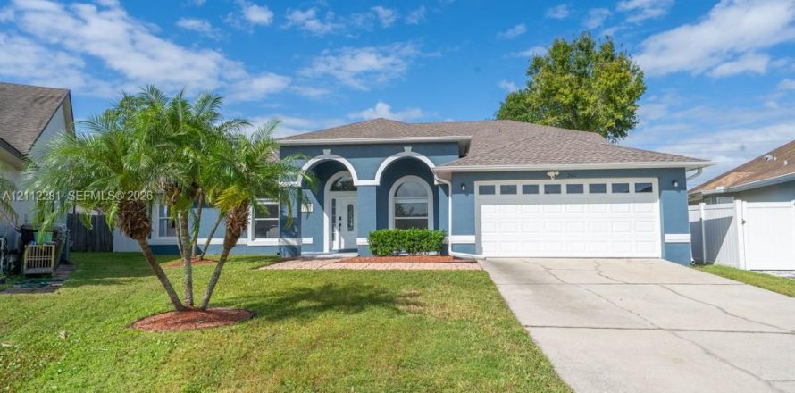 Villa ou maison à Kissimmee, Floride 4 chambres, 216.56 m2 № 2432546