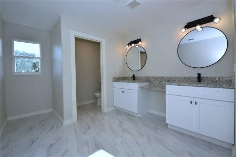 Immobilier commercial à vendre à Palm Coast, Floride: 387.4 m2 № 1732569 - photo 17