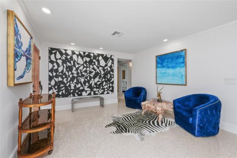 House in Palm Harbor, Florida 3 bedrooms, 146.23 sq.m. № 2266946 - photo 13