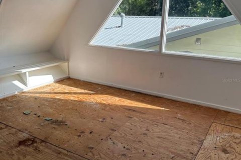 Casa en venta en DeLand, Florida, 5 dormitorios, 286.88 m2 № 1870709 - foto 3