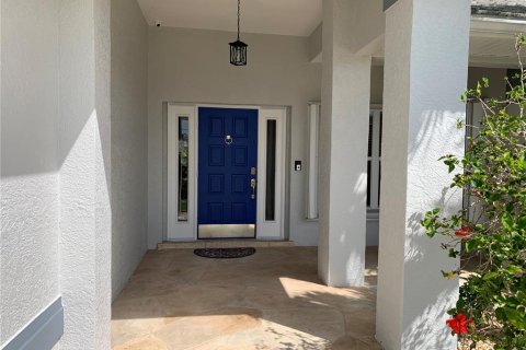 House in Punta Gorda, Florida 3 bedrooms, 180.23 sq.m. № 2233528 - photo 5