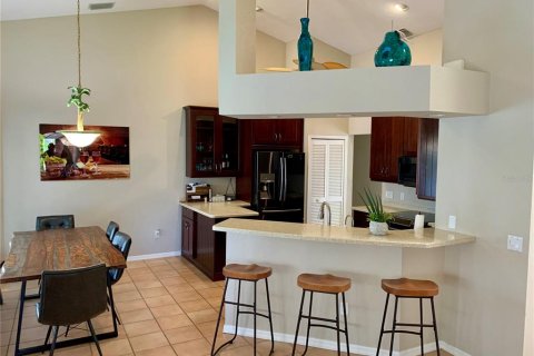 House in Punta Gorda, Florida 3 bedrooms, 180.23 sq.m. № 2233528 - photo 11