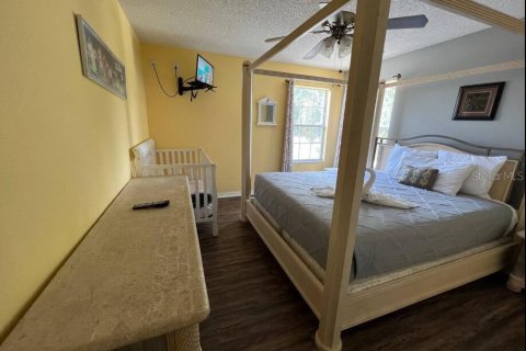 Casa en venta en Kissimmee, Florida, 6 dormitorios, 267.65 m2 № 1395491 - foto 19