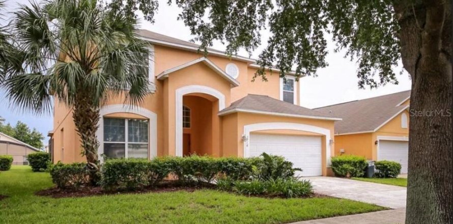 Casa en Kissimmee, Florida 6 dormitorios, 267.65 m2 № 1395491