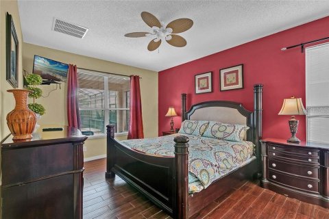 Casa en venta en Kissimmee, Florida, 6 dormitorios, 267.65 m2 № 1395491 - foto 9