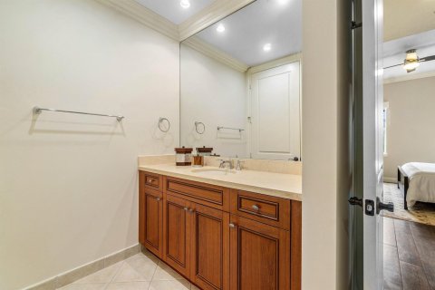 Condo in Delray Beach, Florida, 2 bedrooms  № 2086640 - photo 22