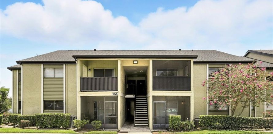 Condominio en Altamonte Springs, Florida, 2 dormitorios № 1838057