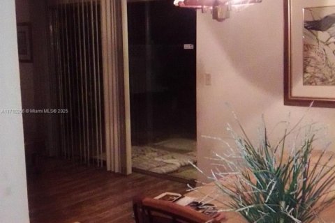 House in Ocala, Florida 2 bedrooms, 118.36 sq.m. № 1811621 - photo 6