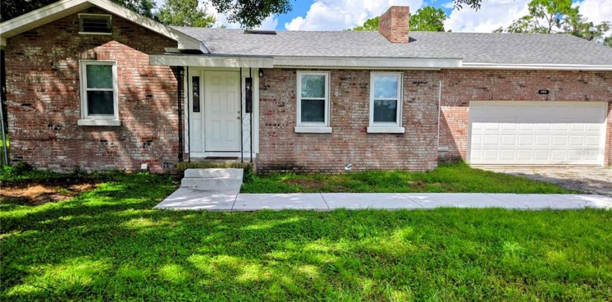 House in Lakeland, Florida 3 bedrooms, 175.4 sq.m. № 2391525