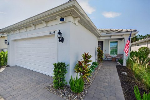 House in Englewood, Florida 2 bedrooms, 130.53 sq.m. № 2157803 - photo 3