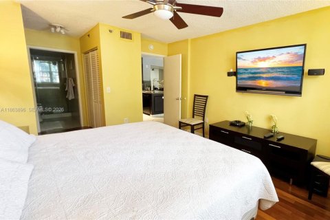 Condo in Aventura, Florida, 2 bedrooms № 2194643 - photo 7