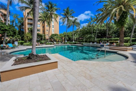 Condo in Aventura, Florida, 2 bedrooms № 2194643 - photo 23