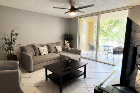 Condo in Aventura, Florida, 2 bedrooms № 2194643 - photo 18