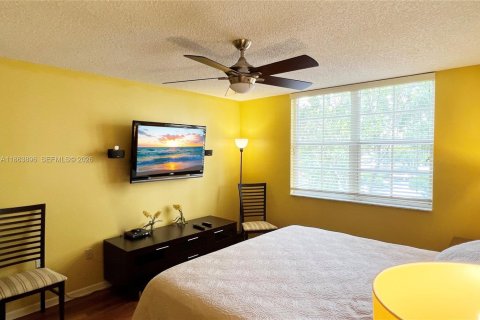 Condo in Aventura, Florida, 2 bedrooms № 2194643 - photo 20