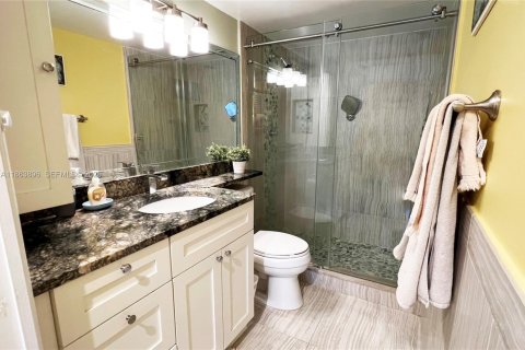 Condo in Aventura, Florida, 2 bedrooms № 2194643 - photo 8
